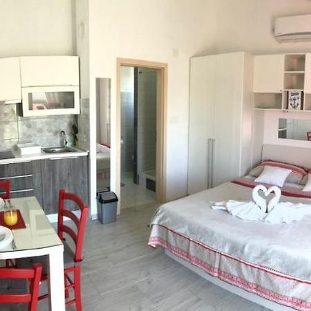 Apartmani Bolero - Obiteljski Odmor Βόντιτσε Εξωτερικό φωτογραφία