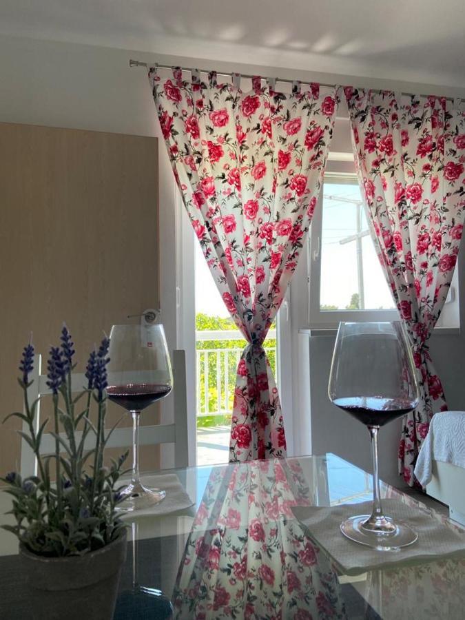 Apartmani Bolero - Obiteljski Odmor Βόντιτσε Εξωτερικό φωτογραφία